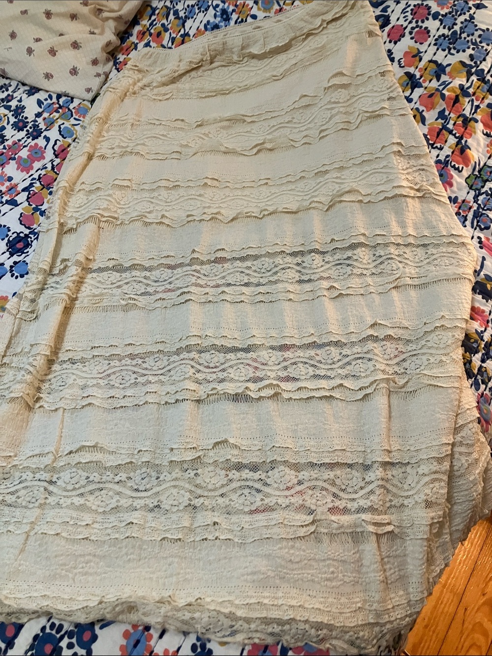 American Eagle Outfitters Cream Floral Tiered Maxi Skirt